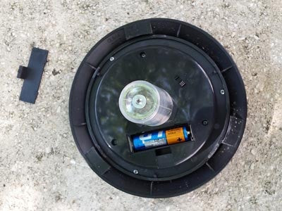 Do All Solar Garden Lights Need Batteries?